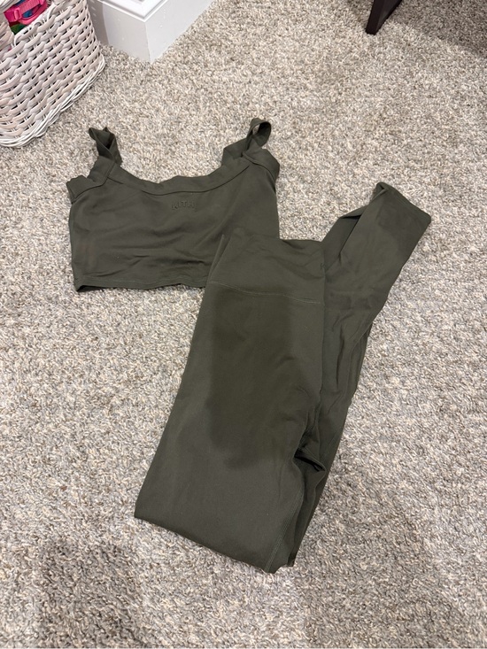 Kith Pants - Kith Olive Green Seamless Leggings & Sports Bra Set